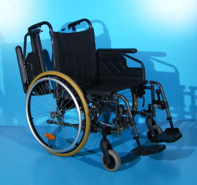 Scaun cu rotile din aluminiu Sopur -  sezut 48 cm