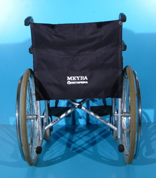 Scaun cu rotile  Meyra - latime sezut 47 cm