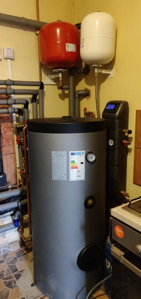 Servicii profesionale instalații termice/lemne/ panouri solare.