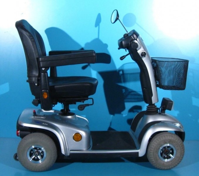 Scuter electric Invacare Leo - 6 km/