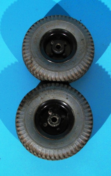 Roata originala cu cauciuc plin  - 260x85 