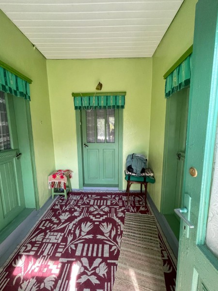 Casa de vanzare comuna Soveja - sat Rucareni (centru)