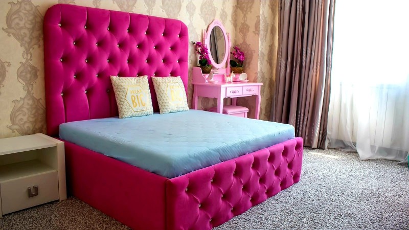 Alege să fii model online cu succes garantat.