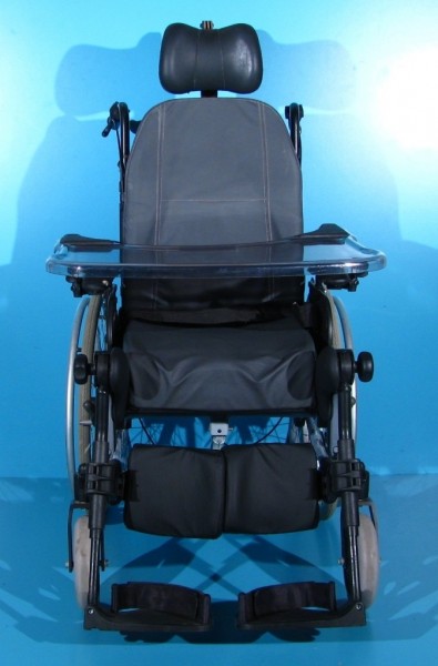 Scaun cu rotile Invacare   latime sezut 41 cm