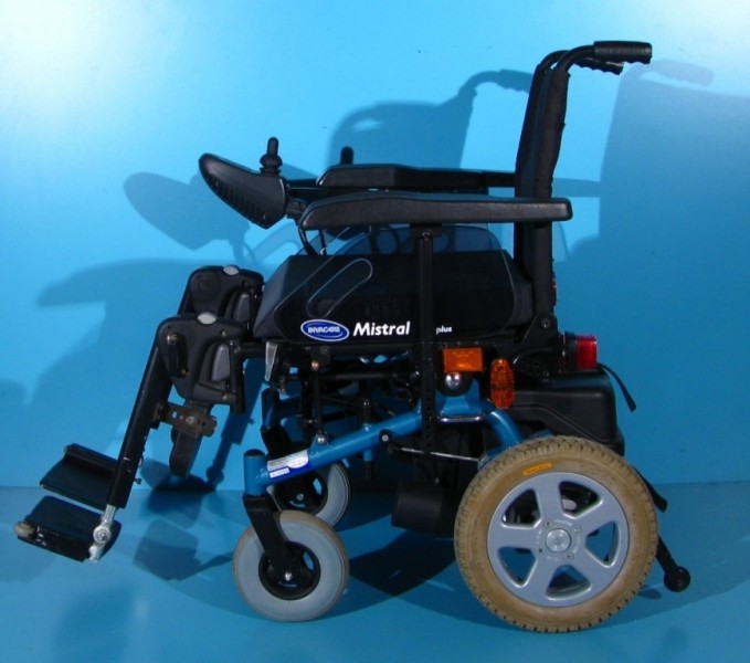 Carucior electric pliabil  Invacare Mistral - 6 km h