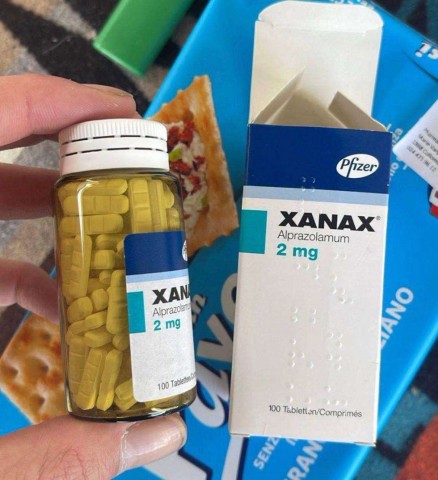 Cumpărați cianură, nembutal, xanax, valium, oxitocină, tramadol, mefedronă și alte substanțe chimice în siguranță și discret, fără prescripție medicală