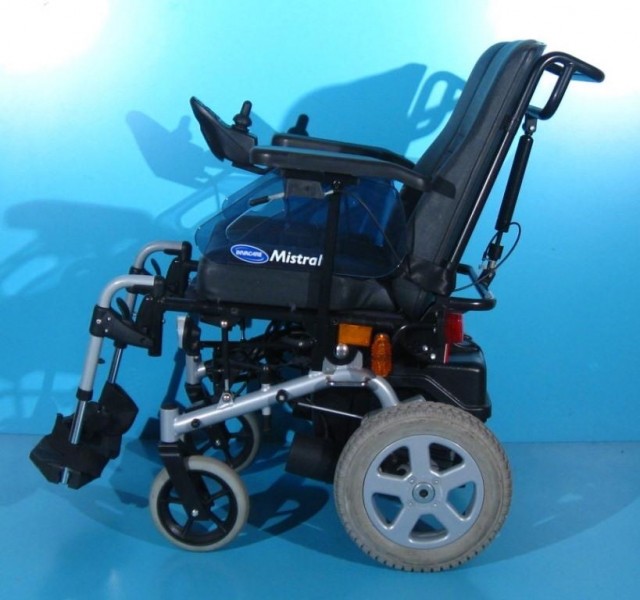 Carucior electric Invacare Mistral - 6 km/h