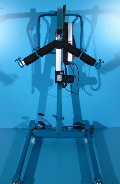 Macara pentru ridicarea si transportul pacientilor