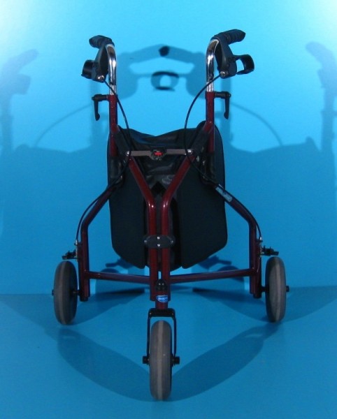 Cadru de mers cu 3 roti  Invacare