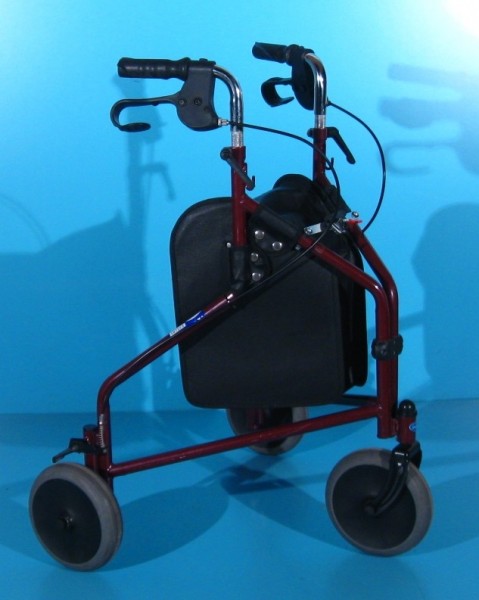 Cadru de mers cu 3 roti  Invacare