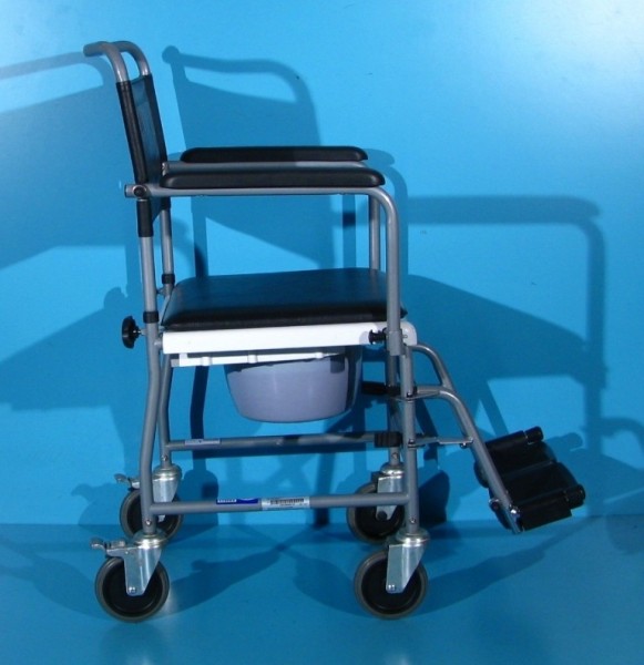 Scaun cu rotile si wc