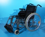 Scaun cu rotile - Etac   latime sezut 47 cm