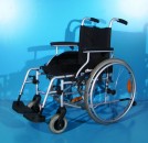 Scaun cu rotile  Drive - latime sezut 45 cm